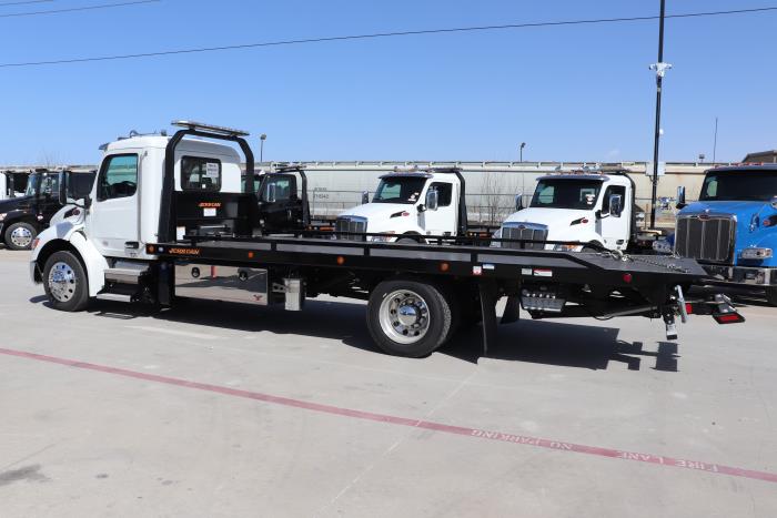 2025 Peterbilt 536-3