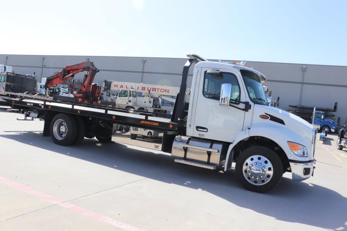 2025 Peterbilt 536-7