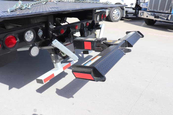 2025 Peterbilt 536-13