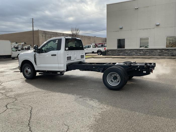 2024 Ford F-350-3