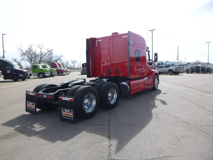 2021 Peterbilt 579-7