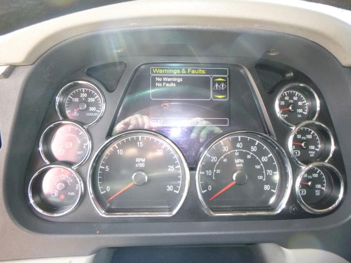 2021 Peterbilt 579-18