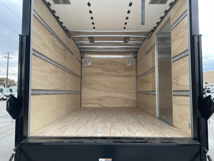 2024 Ford F-550-9