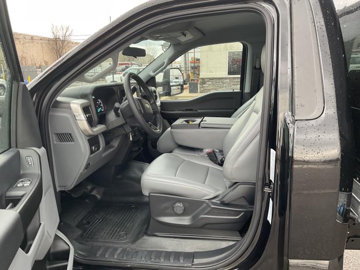 2024 Ford F-550-10
