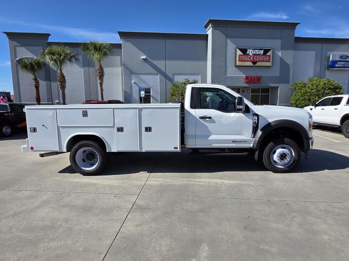 2024 Ford F-550-4