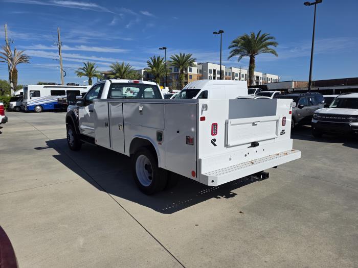 2024 Ford F-550-7