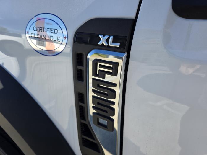 2024 Ford F-550-15