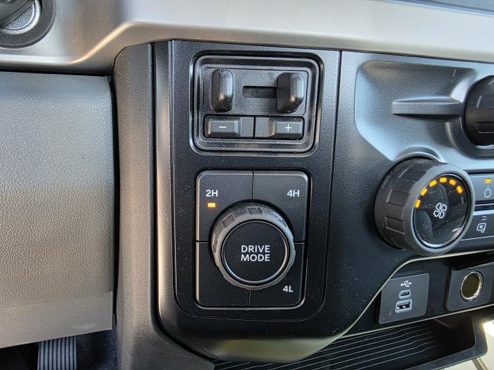 2024 Ford F-550-21