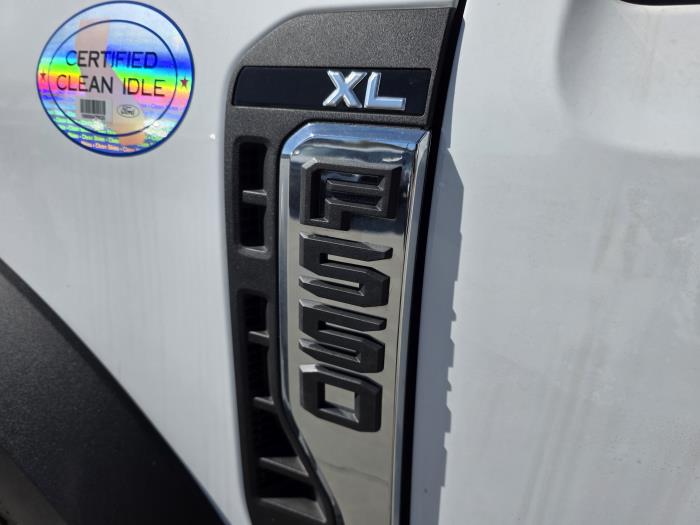 2024 Ford F-550-11