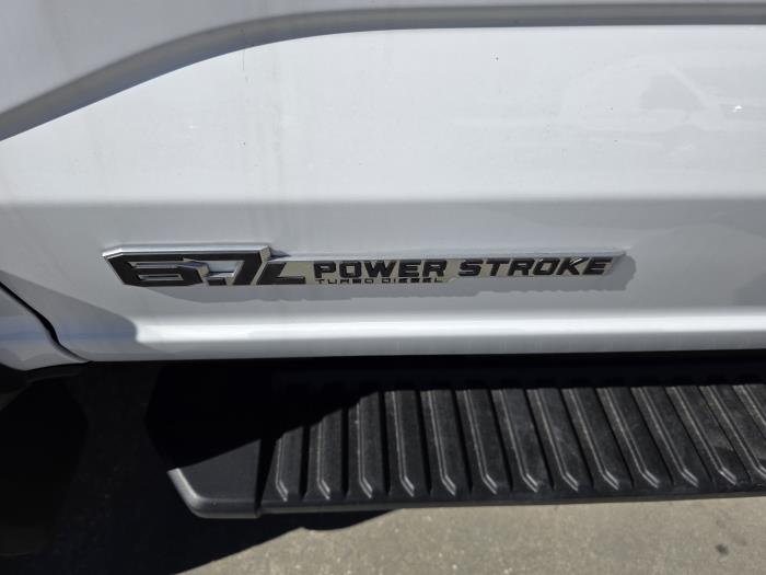 2024 Ford F-550-12