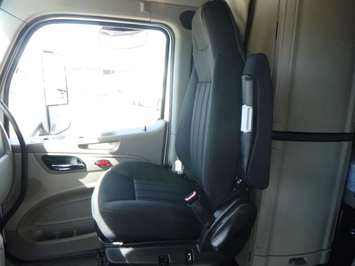 2022 Peterbilt 579-19