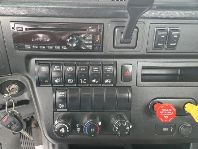 2018 International LT625-9