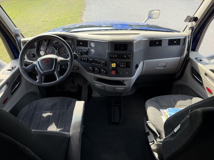 2022 Peterbilt 579-20