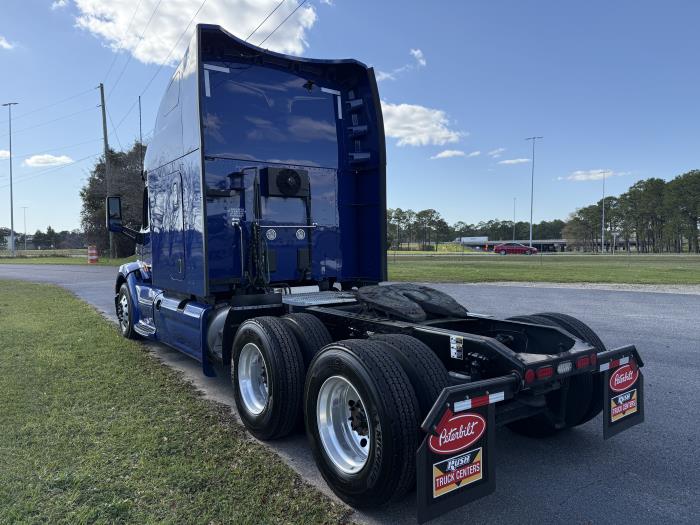 2022 Peterbilt 579-5