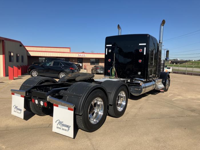2023 Kenworth W900L-6