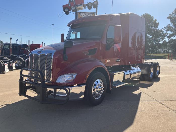 2022 Peterbilt 579-1