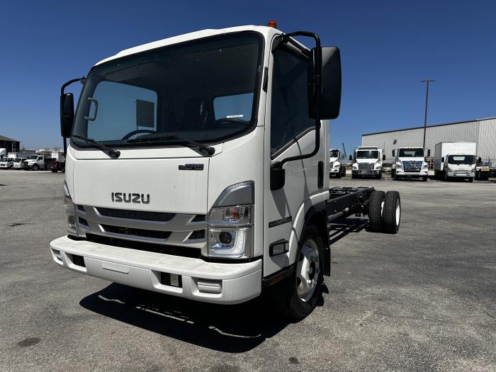 2024 Isuzu NPR-HD-1
