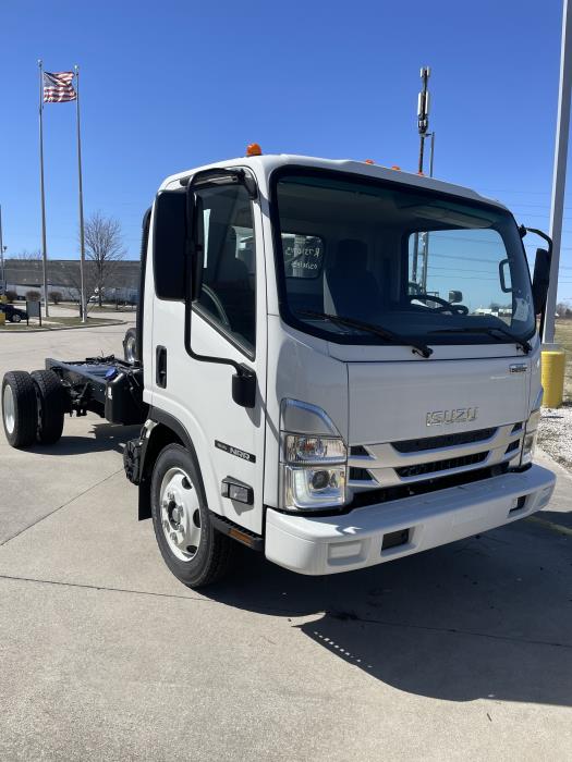 2024 Isuzu NRR-3