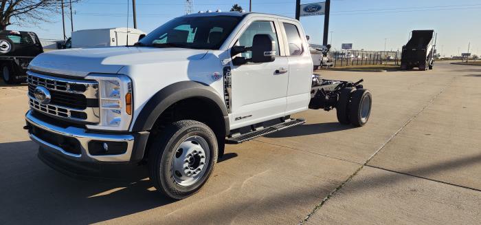 2024 Ford F-550-1