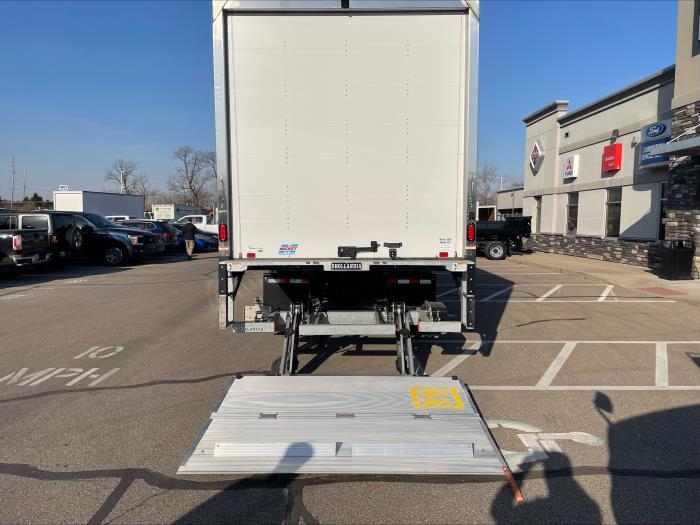 2025 Ford F-750-6