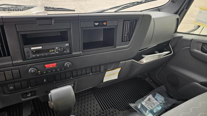 2025 Isuzu NRR-3