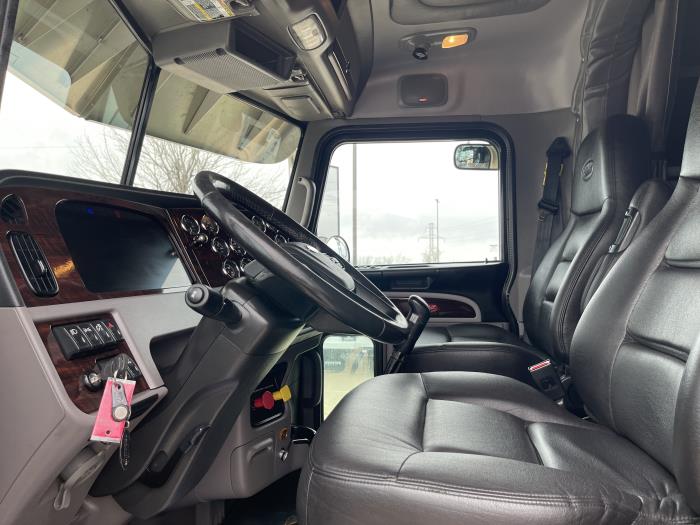2024 Peterbilt 389-17