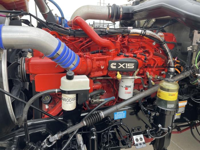 2024 Peterbilt 389-28