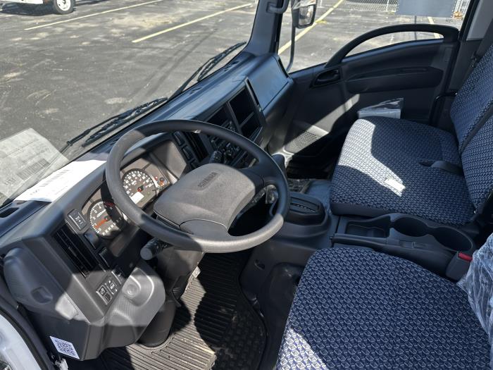 2024 Isuzu NRR-8