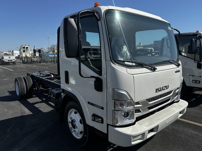 2024 Isuzu NRR-2