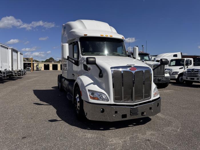 2020 Peterbilt 579-9