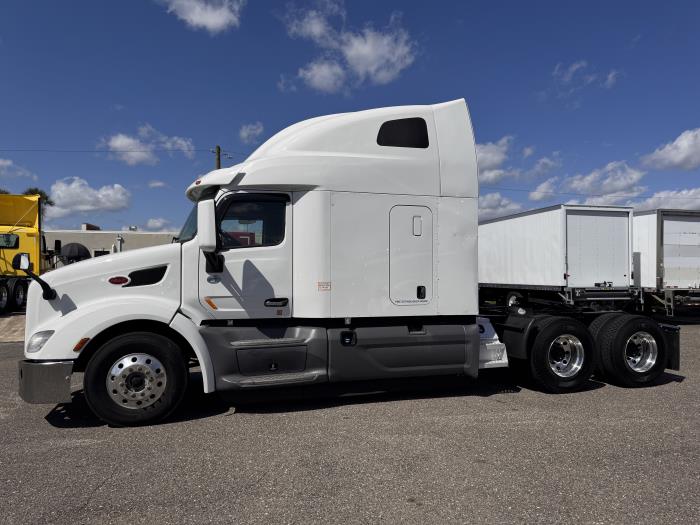 2020 Peterbilt 579-2