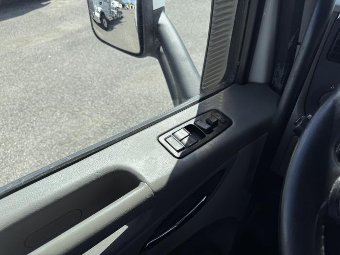 2020 Peterbilt 579-28