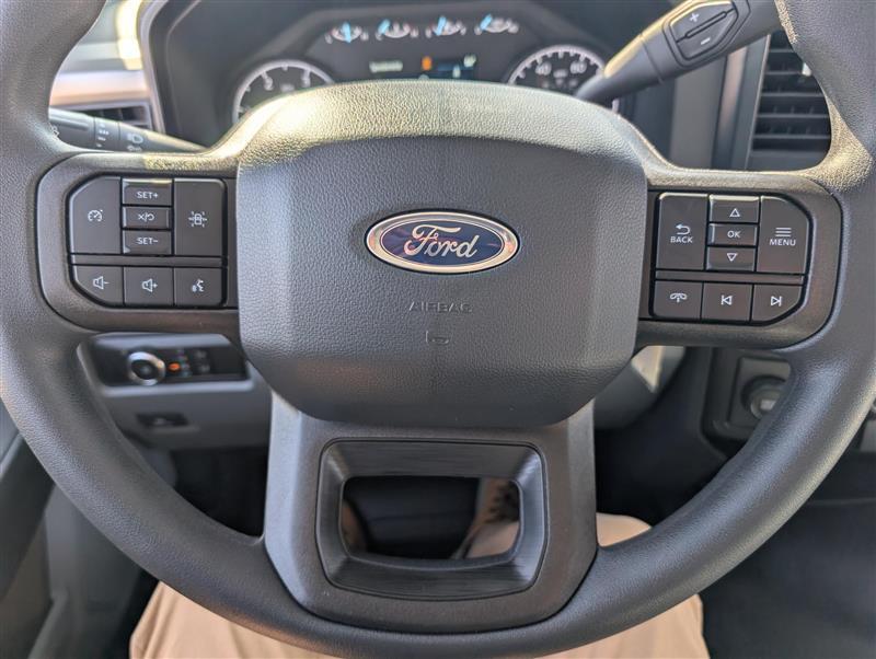 2025 Ford F-550 Regular Cab DRW 4x2 Cab Chassis for sale #1878687 - photo 10