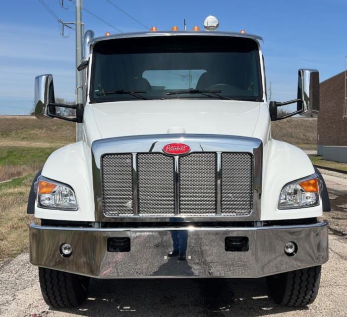 2026 Peterbilt 548-2