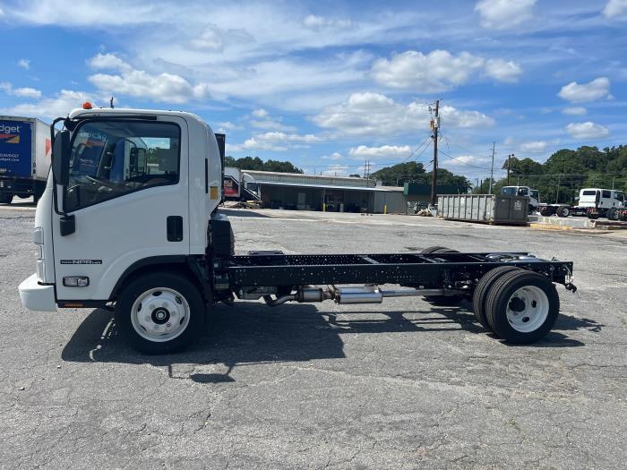 2024 Isuzu NPR-HD-3