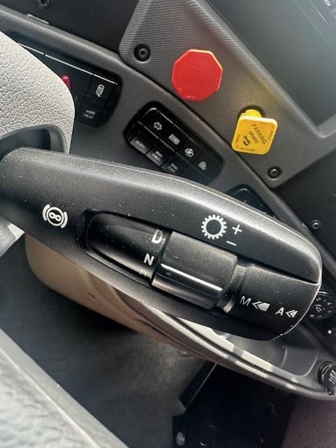 2019 Freightliner Cascadia-2