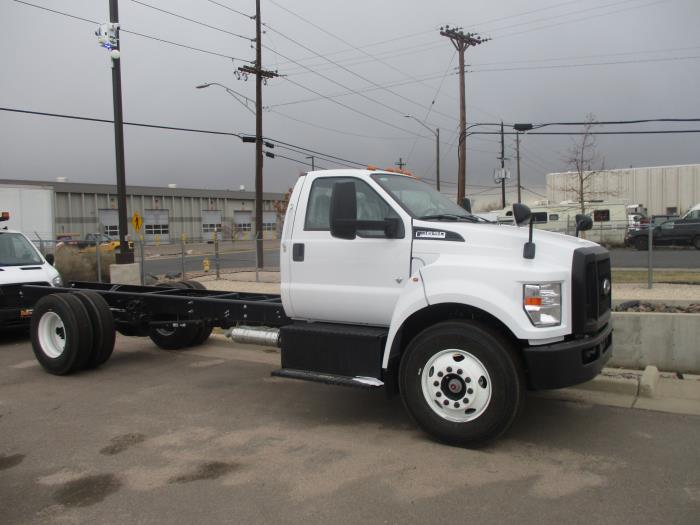 2025 Ford F-650-1