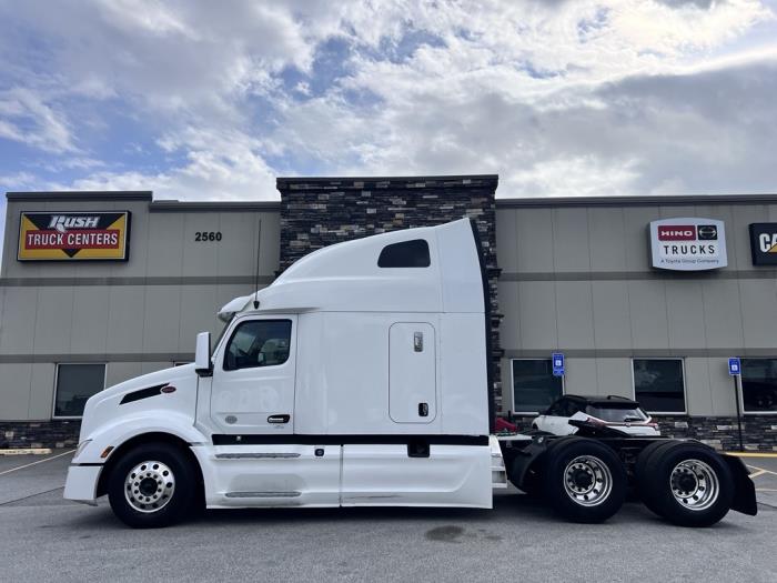 2022 Peterbilt 579-2