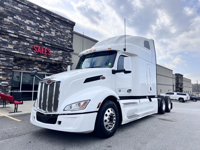 2022 Peterbilt 579-3