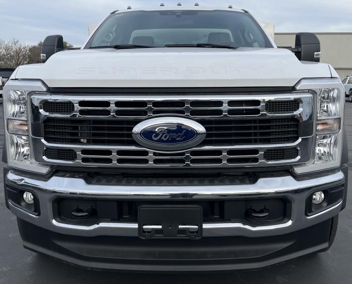 2024 Ford F-550-1