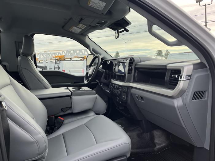 2024 Ford F-550-4