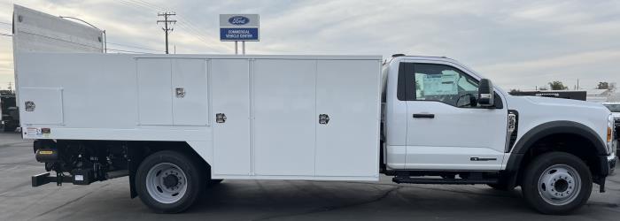 2024 Ford F-550-11