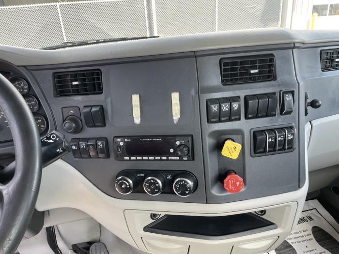 2021 Peterbilt 579-10