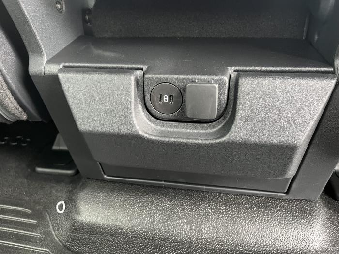 2024 Ford F-550-9