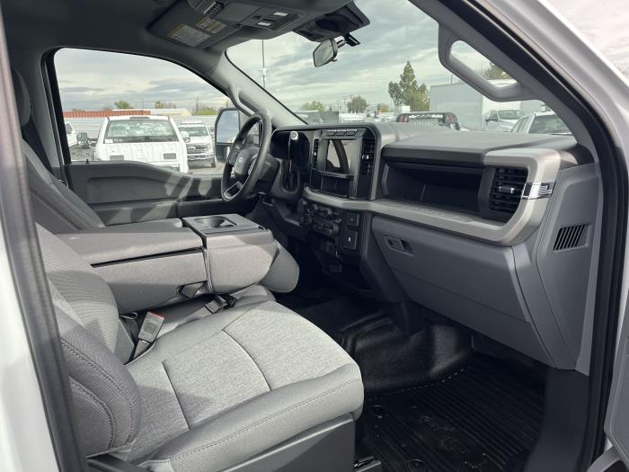 2024 Ford F-550-5