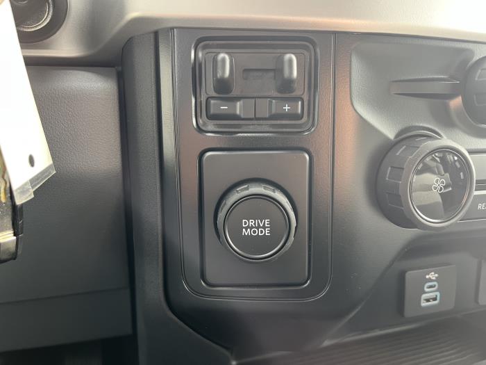 2024 Ford F-550-8