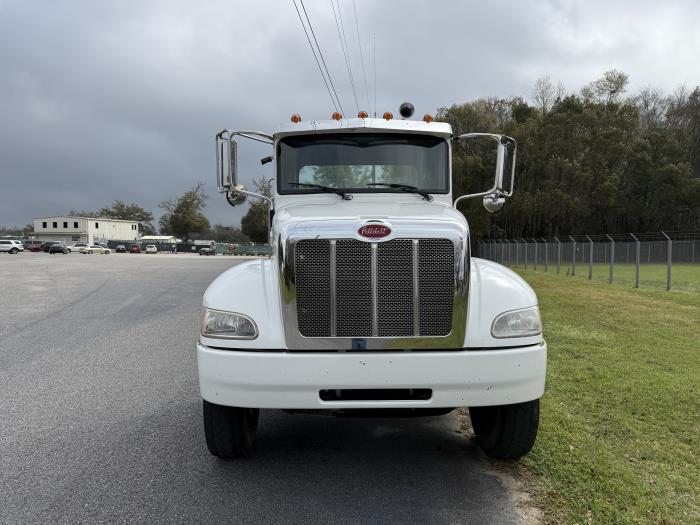 2018 Peterbilt 337-2