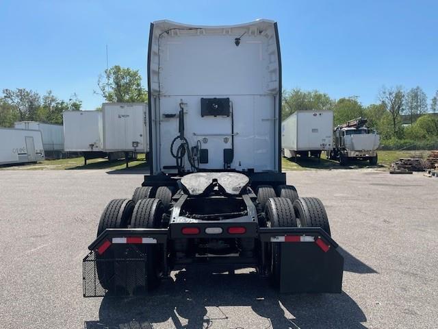 2022 Peterbilt 579-4