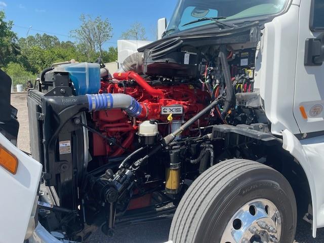 2022 Peterbilt 579-10