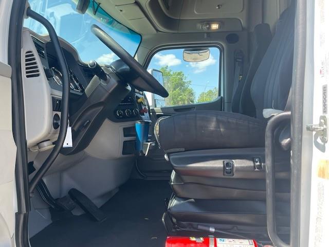 2022 Peterbilt 579-11